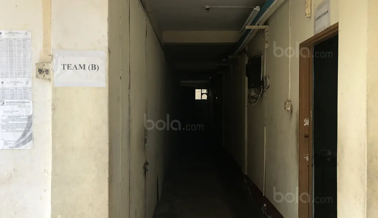 Kamar ganti pemain di Stadion Padonmar, Yangon, Myanmar (09/09/2017). Selama Piala AFF U-18 2017 stadion tersebut menjadi tempat berlatih Garuda Nusantara. (Bola.com/Aning Jati)