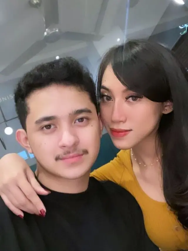 Jarang Tersorot, Ini 6 Potret Terbaru Nakula Kembaran Sadewa yang Sudah Punya Pacar