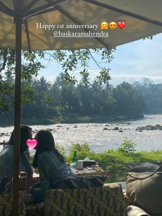 Setahun Menikah, Ini 6 Momen Liburan Sherina dan Suami Rayakan Anniversary