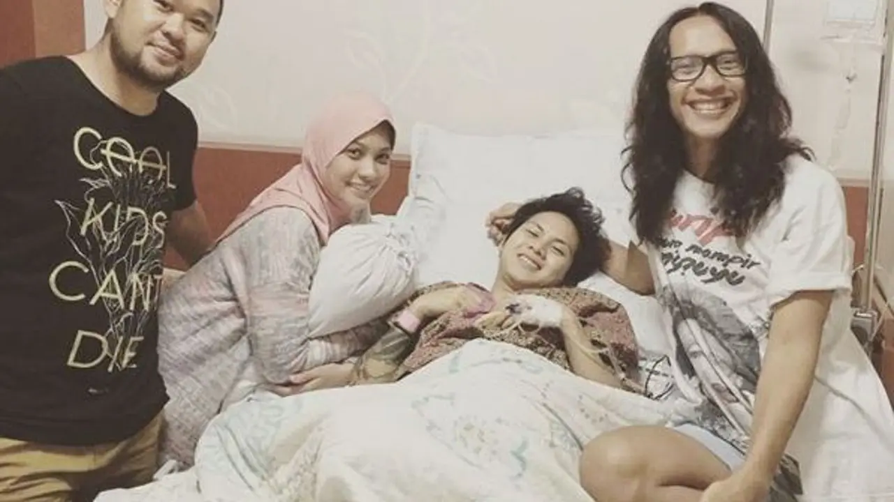 [Bintang] Evelyn Nada Anjani istri Aming
