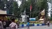 Viral Video Pria Masuk ke Polres Lumajang Sambil Bawa Pisau