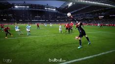 David De Gea dan Loris Karius tampil gemilang menjaga gawang timnya masing-masing dan masuk ke dalam penyelamatan terbaik pekan ke-33 Premier League. This video is presented by Ballball.
