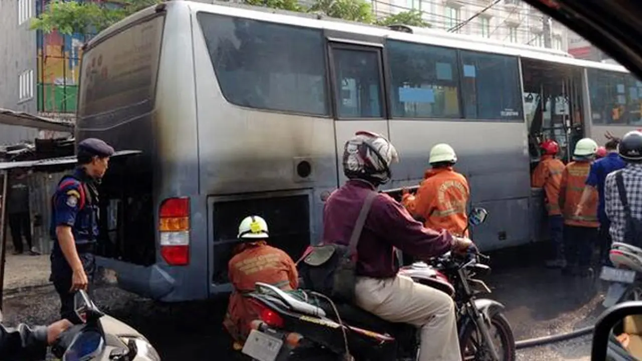 busway terbakar