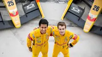 Pebalap tim Jagonya Ayam with Carlin, Sean Gelael dan Tom Dillmann  akan bersiap berlaga pada Kejuaraan World Series Formula 3.5 di sirkuit jalan raya Monaco akhir pekan ini (istimewa)
