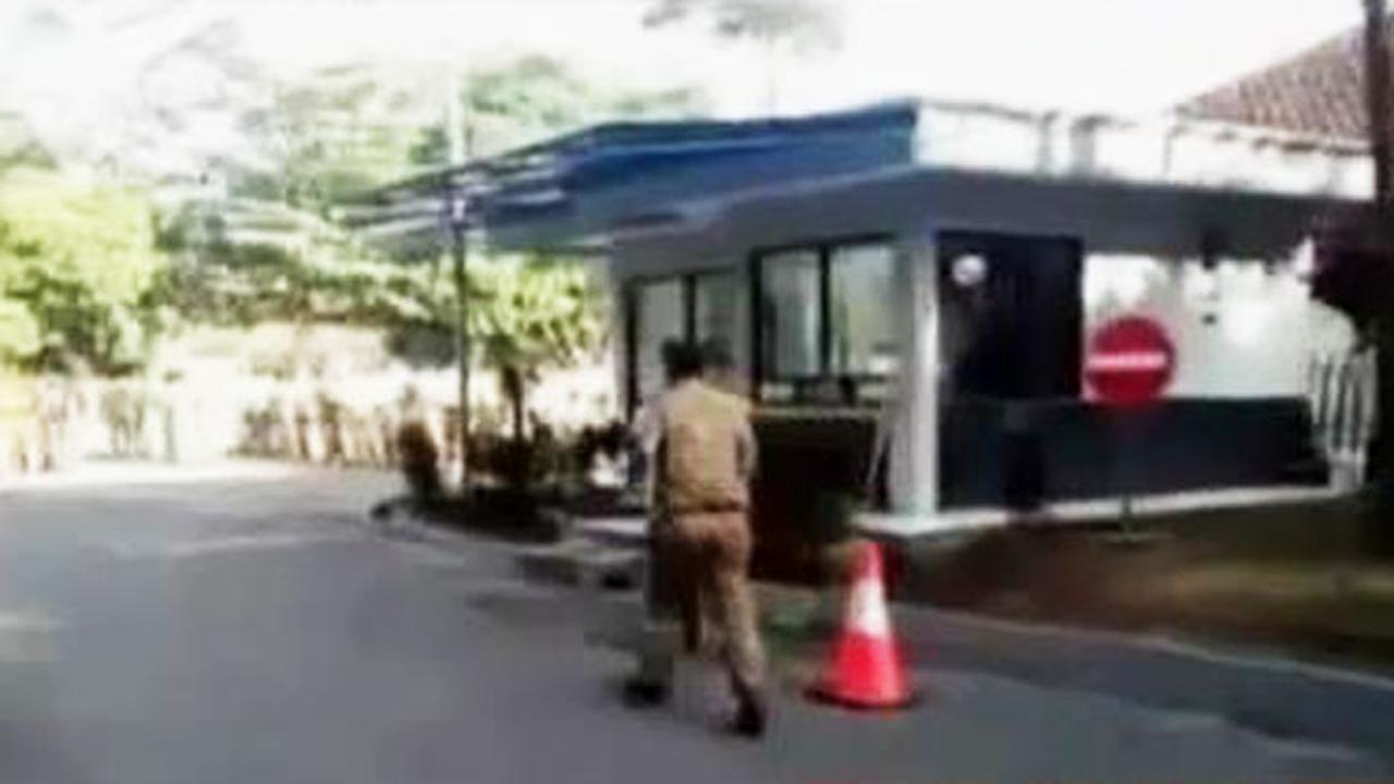 VIDEO: Hari Pertama Ramadan, Sejumlah PNS Datang Terlambat