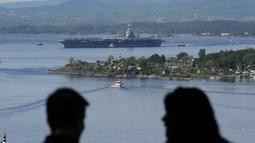 Kedutaan Besar Rusia di Norwegia pada Selasa, 23 Mei 2023 dengan tergesa-gesa mengkritik kunjungan kapal induk AS ke Oslo sebagai unjuk kekuatan yang "tidak logis dan berbahaya". (Terje Pedersen/NTB/AFP)