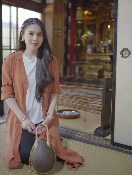 (Instagram/sandradewi88)