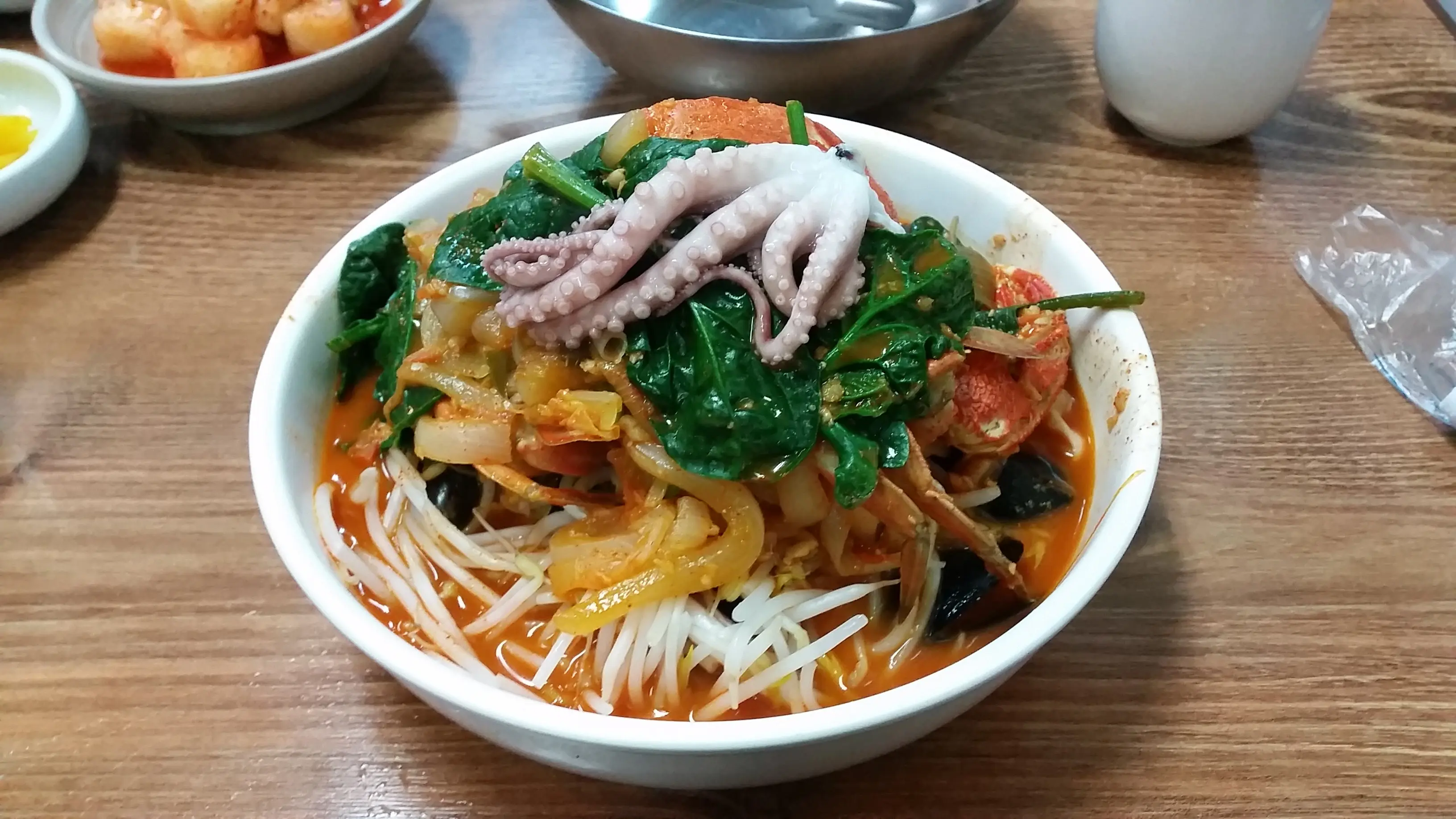 Jjampong, kuliner Korea Selatan. (Sumber Foto: wandertopia.wordpress.com)