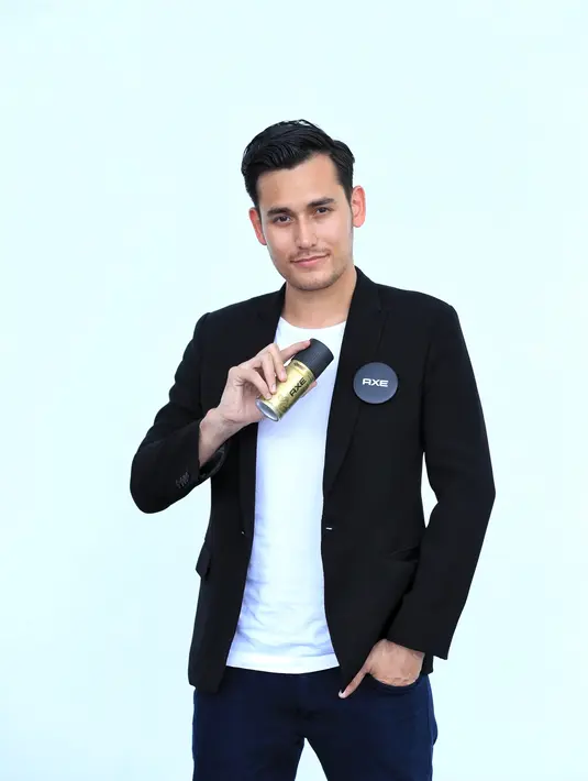 Puluhan film dan sinetron dibintangi lelaki kelahiran Jakarta ini. Bahkan ia mendapatkan dua julukan. (Adrian Putra/Bintang.com)