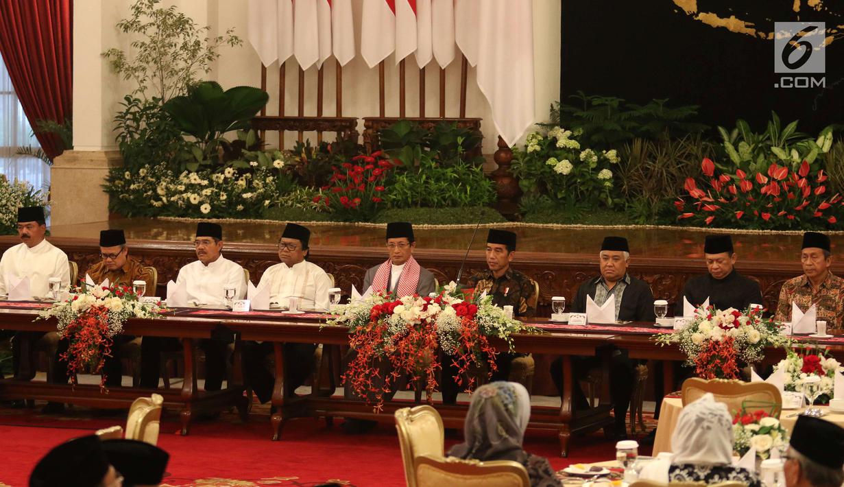 Foto Hari Kedua Ramadan Jokowi Buka Puasa Bersama Tokoh Agama Dan Pengusaha Page 1 News Liputan6 Com