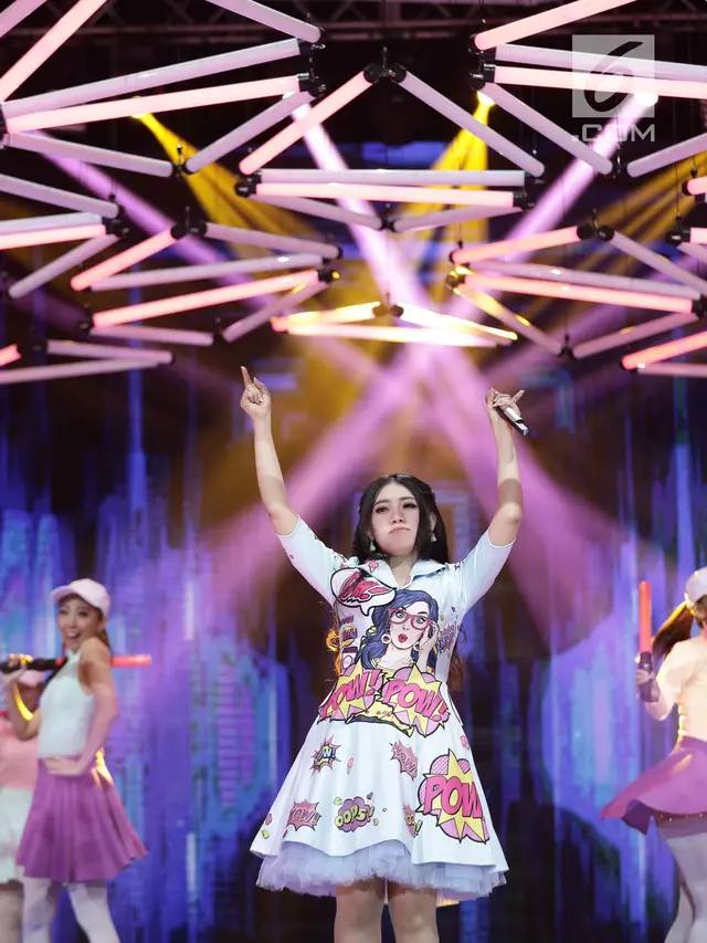 Via Vallen Goyang Panggung SCTV Music Awards 2018