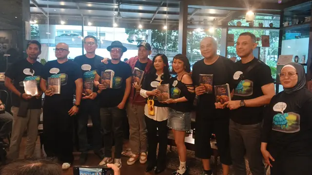 Poto bersama Element × Karin. Kemayu