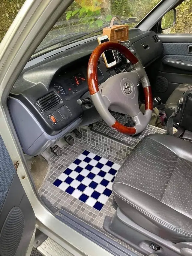 5 Potret Modifikasi Mobil Ala Tukang Bangunan Ini Bikin Geleng Kepala