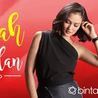 HL Celeb Bio Atiqah Hasiholan (Fotografer: Bambang E. Ros/Bintang.com Wardrobe: @maryalleofficial Makeup: @ryanogilvy Hairdo: @ani2medy Fashion Stylist: Indah Wulansari/Bintang,com Desain: Nurman Abdul Hakim/Bintang.com)