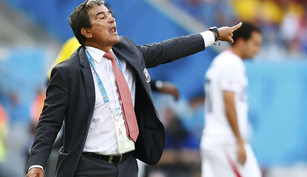 Jorge Luis Pinto, menjadi pelatih Timnas Kosta Rika sejak 2011 lalu. Pria kelahiran San Gil, Kolombia, 16 Desember 1952, berhasil mengantarkan Timnas Kosta Rika lolos ke Perempat Final Piala Dunia 2014. (REUTERS/Dominic Ebenbichler)