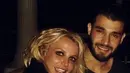 Telah menjalin cinta dengan Sam Asghari sejak beberapa waktu lalu, Britney Spears baru saja mengungkapkan kisah pertemuan mereka. Berawal dari sushi, kini keduaya menjadi sepasang kekasih. (Instagram/britneyspears)