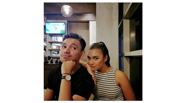 Sering Dikira Pacar, Ini 7 Momen Manis Angela Gilsha dan Adik