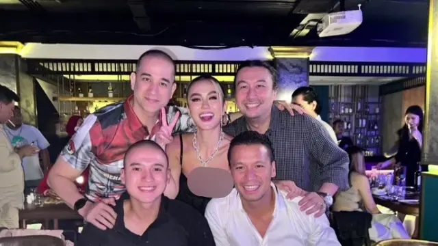 Momen Agnez Mo hangout bareng teman artis di resto miliknya (Foto: Instagram agnezmo)
