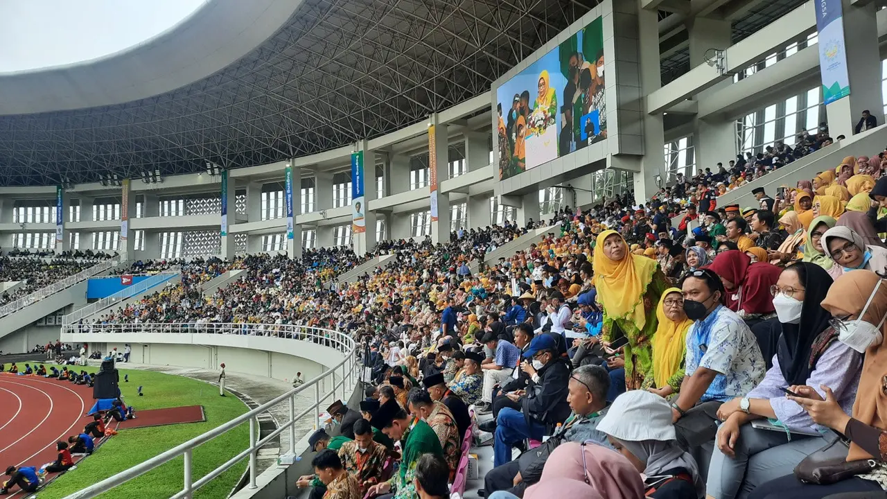 Suasana  Muktamar ke-48 Muhammadiyah di Stadion Mahanan Solo.