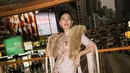 Menyusul datangnya Imlek yang hanya dalam hitungan hari, tampilan bergaya Shanghai glam ala Patricia Gouw bisa jadi inspirasi. [Foto: instagram/ PatriciaGouw]