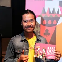 "Orang pasti pengen tahu hal pribadi tapi kenapa ga mau ekspos (yang lain). Menurut gue berkaca apa yang kandas kemarin, trus ketika gue jujur akhirnya malah ketutup dengan hal begitu," ujar Chicco pada Rabu (22/2). (Adrian Putra/Bintang.com)