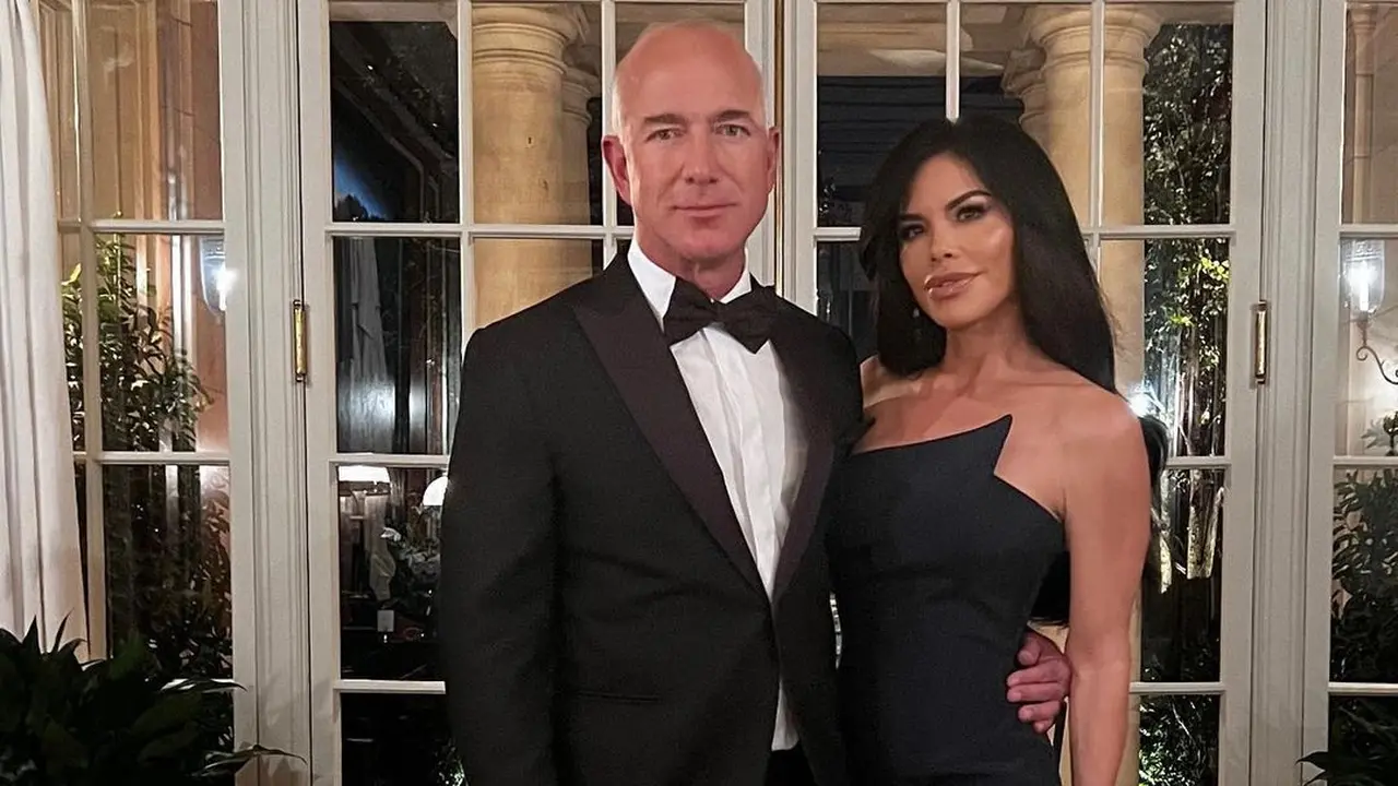 Jeff Bezos dan Lauren Sanchez