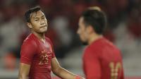 Bek Timnas Indonesia, Hansamu Yama, saat melawan Thailand pada laga kualifikasi Piala Dunia 2022 di SUGBK, Jakarta, Selasa (10/9). Indonesia takluk 0-3 dari Thailand. (Bola.com/M Iqbal Ichsan)