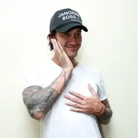 Kesuksesan film Warkop DKI, kembali dibuat dalam versi terbaru, dengan judul Warkop DKI Reborn dengan pemain juga baru. Tora Sudiro pemeran Indro dalam film itu mengaku khawatir anaknya melihat. (Deki Prayoga/Bintang.com)