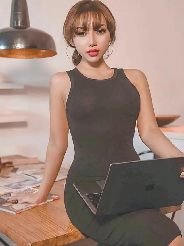 6 Potret Messya Iskandar, Model Seksi yang Menolak Tes Urine Saat Berada di Bali