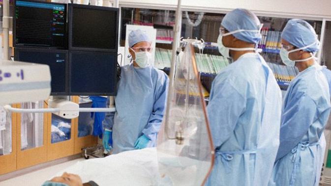 Benarkah Transplantasi Tinja Bantu Terhindar dari Risiko Parah Akibat COVID-19? - Vimarsana News
