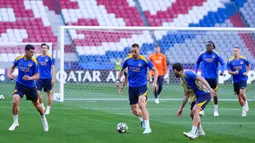 Pemain Inter Milan menggelar latihan jelang partai puncak Liga Champions di Stadion Allianz Arena, Munchen, Jumat (30/5/2025). (AP Photo/Matthias Schrader)