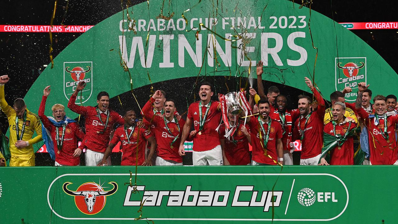 Foto: Akhirnya Setelah 6 Tahun MU Bisa Pamer Trofi Lagi