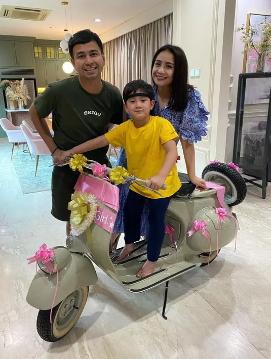 Raffi Ahmad dan Nagita Slavina (Youtube/Rans Entertainment)