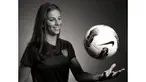 Gol Carli Lloyd pesepak bola cantik Amerika Serikat yang dibuat dari jarak sekitar 40 meter saat timnya melawan Jepang di Piala Dunia 2015 lalu dipilih menjadi nominasi gol terbaik meraih FIFA Puskas Award 2015.