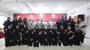 Timnas Voli Putri Indonesia foto bersama saat acara pelepasan pemain untuk mengikuti ajang AVC Nations Cup 2025 di Padepokan Bola Voli Jenderal Polisi Kunarto, Sentul, Bogor. Rabu (4/6/2025). (Bola.com/M Iqbal Ichsan)