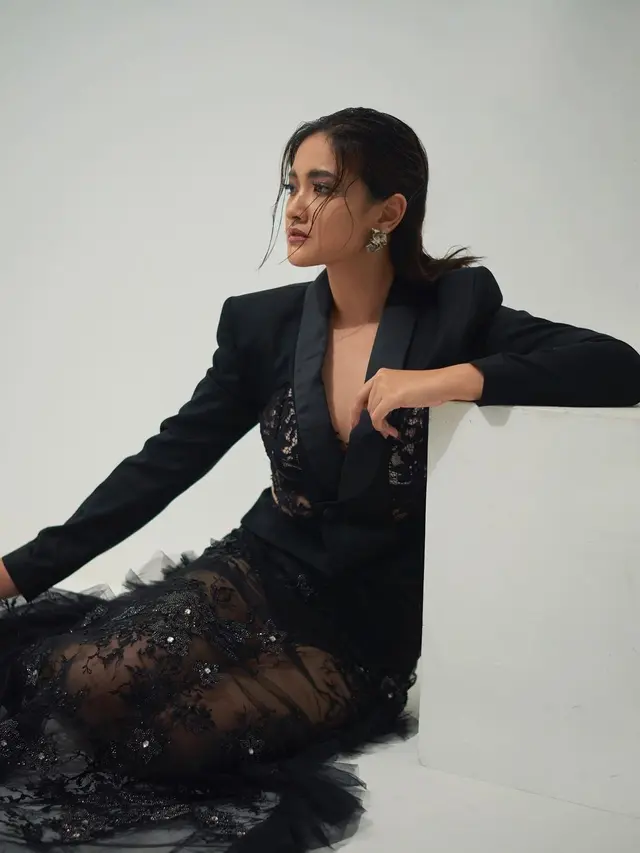 Nadya Arina.
