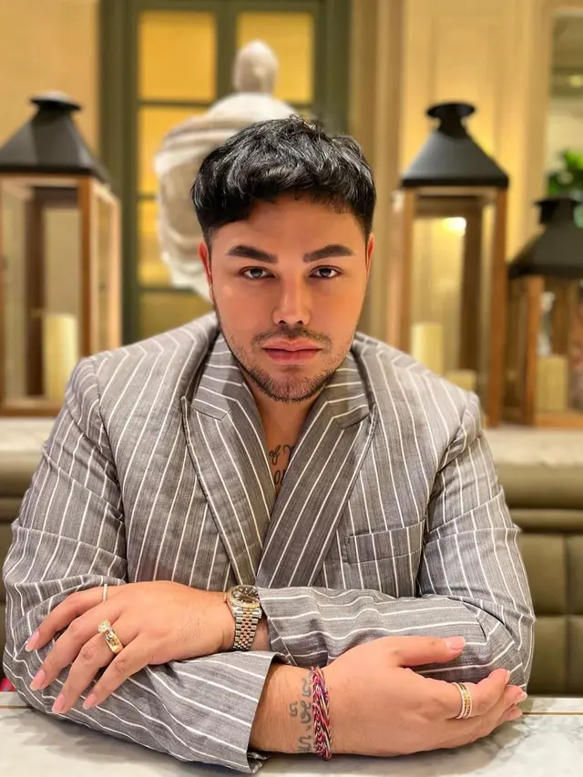 Ivan Gunawan senang masjid yang dibangunnya hampir rampung