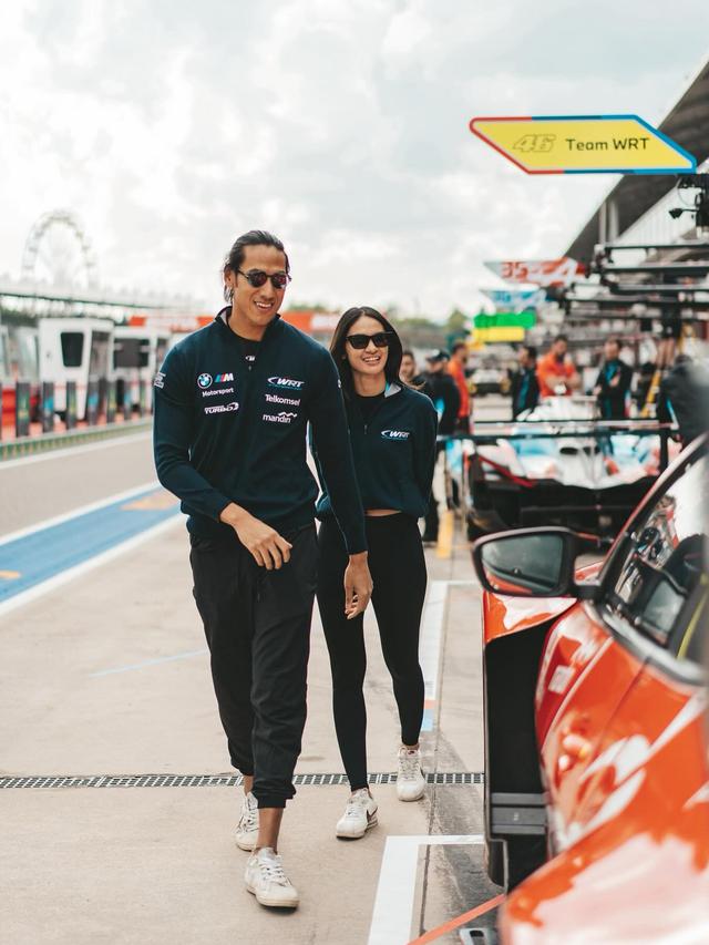 7 Potret Hana Malasan Beri Dukungan Sean Galael di Sirkuit, Tuai Banyak Sorotan