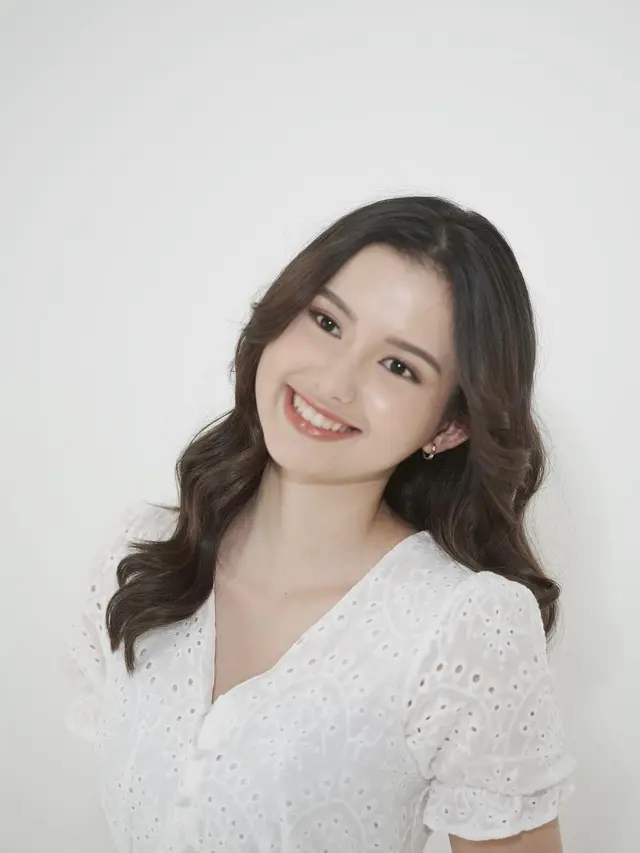 Sarah Menzel yang selalu memukau (Instagram/sarah_menzel)