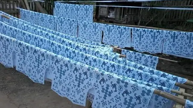 Batik rongkong khas Kabupaten Luwu Utara (Lutra), Sulsel mulai jadi kejaran wisatawan (Liputan6.com/ Eka Hakim)