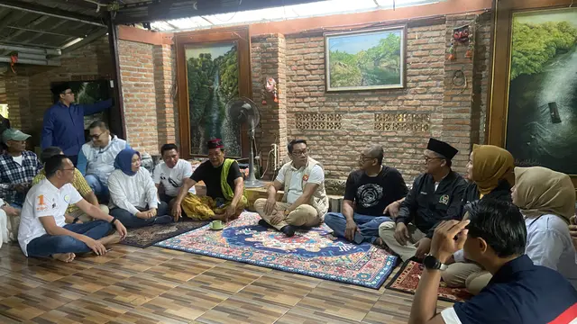 Calon gubernur Jakarta nomor urut 1 Ridwan Kamil (RK) melakukan kampanye.