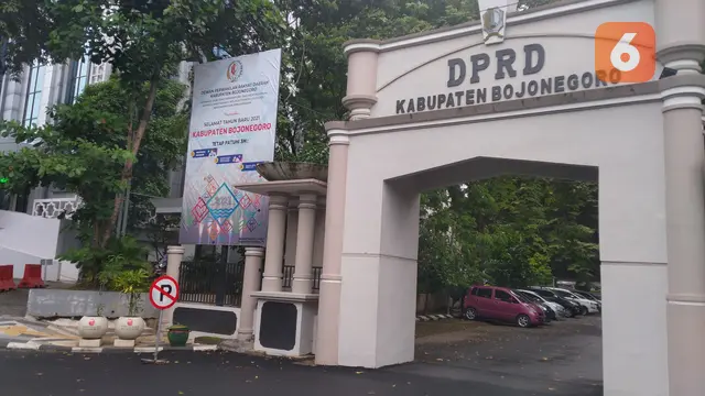 Tampak depan kantor DPRD Kabupaten Bojonegoro. (Liputan6.com/Ahmad Adirin)