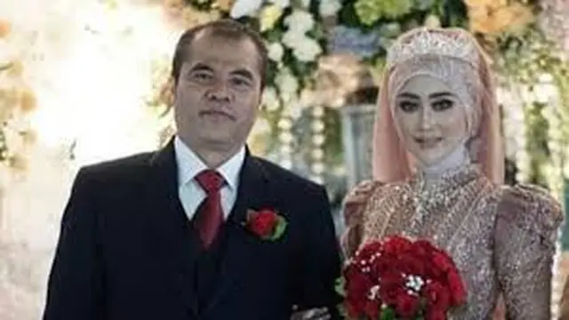 Pernikahan Aceng Fikri dengan mojang asal Bandung beberapa waktu lalu