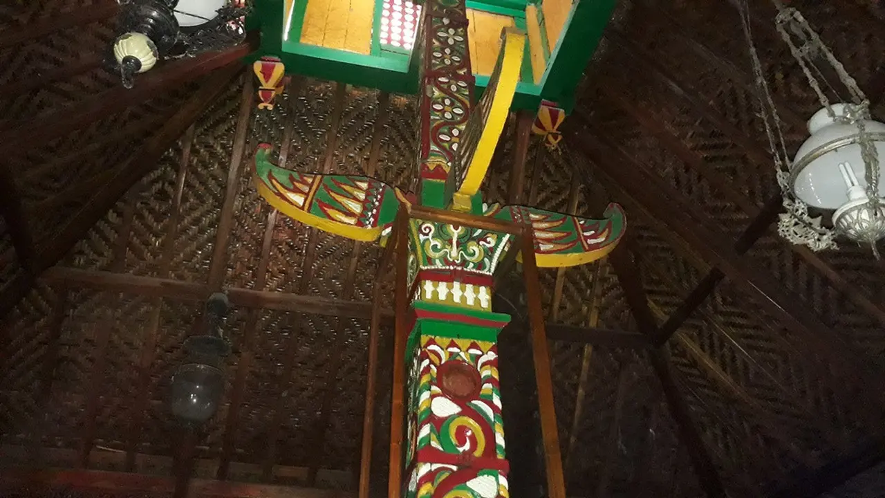 Saka Guru atau tiang utama masjid Saka Tunggal Banyumas. (Foto: Liputan6.com/Muhamad Ridlo)