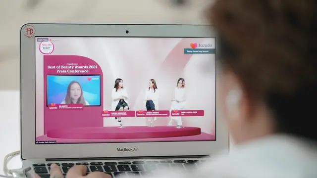 Satu Set Makeup atau Skincare