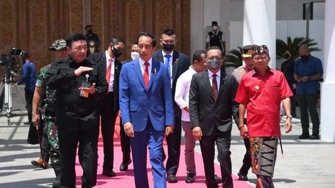 Presiden Jokowi bertolak ke Thailand untuk menghadiri KTT APEC 2022. (Foto: Sekretariat Presiden)
