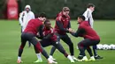 Untuk diketahui, di liga domestik, Arsenal saat ini berada di puncak klasemen sementara dengan perolehan 19 poin dari delapan pertandingan. (HENRY NICHOLLS/AFP)