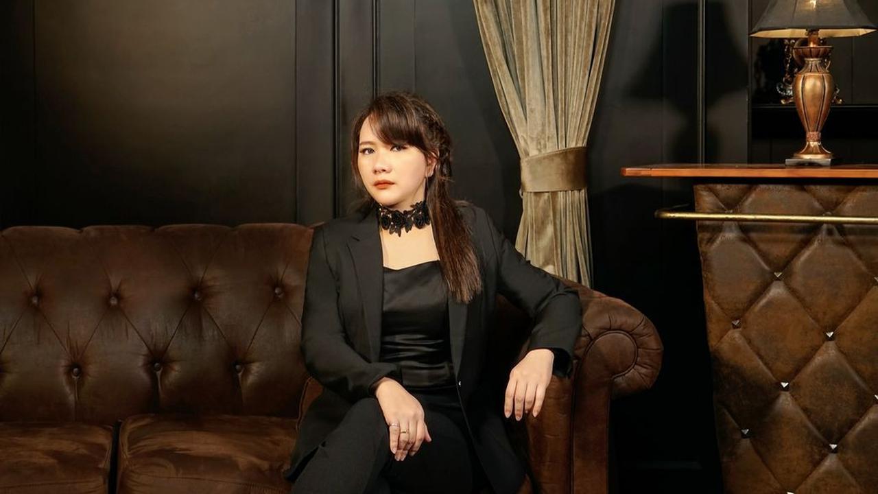 Liza Runtu, Penyanyi dan Pencipta Lagu yang Jadi Pengacara Bantu Anak ...