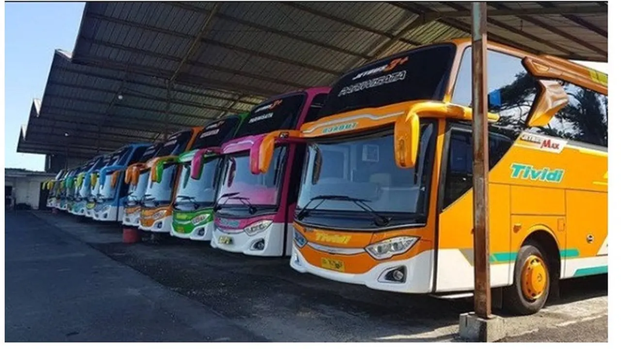 Ikuti Tren Demi Karyawan, Bus Pariwisata Ini Ubah Interior untuk Tampung Sepeda