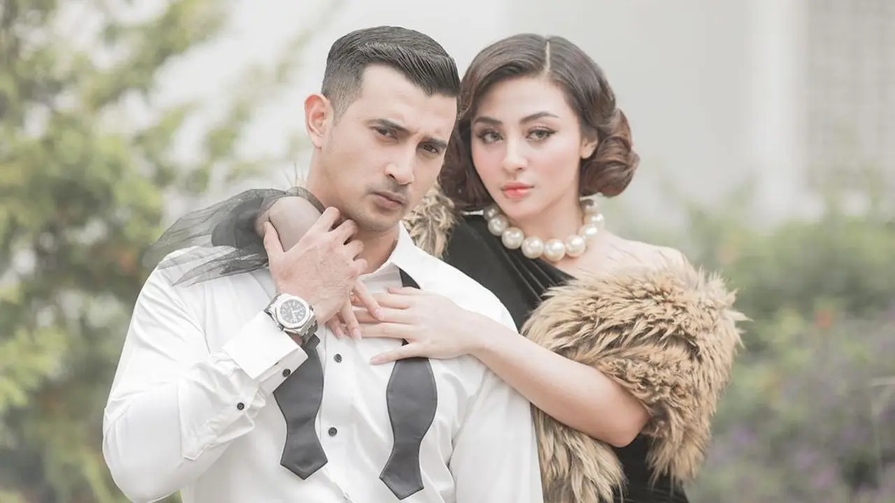 [Fimela] Ali Syakieb dan Margin Wieheerm